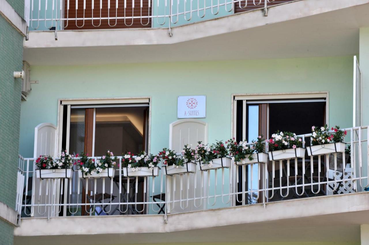 A Suites Соренто Екстериор снимка